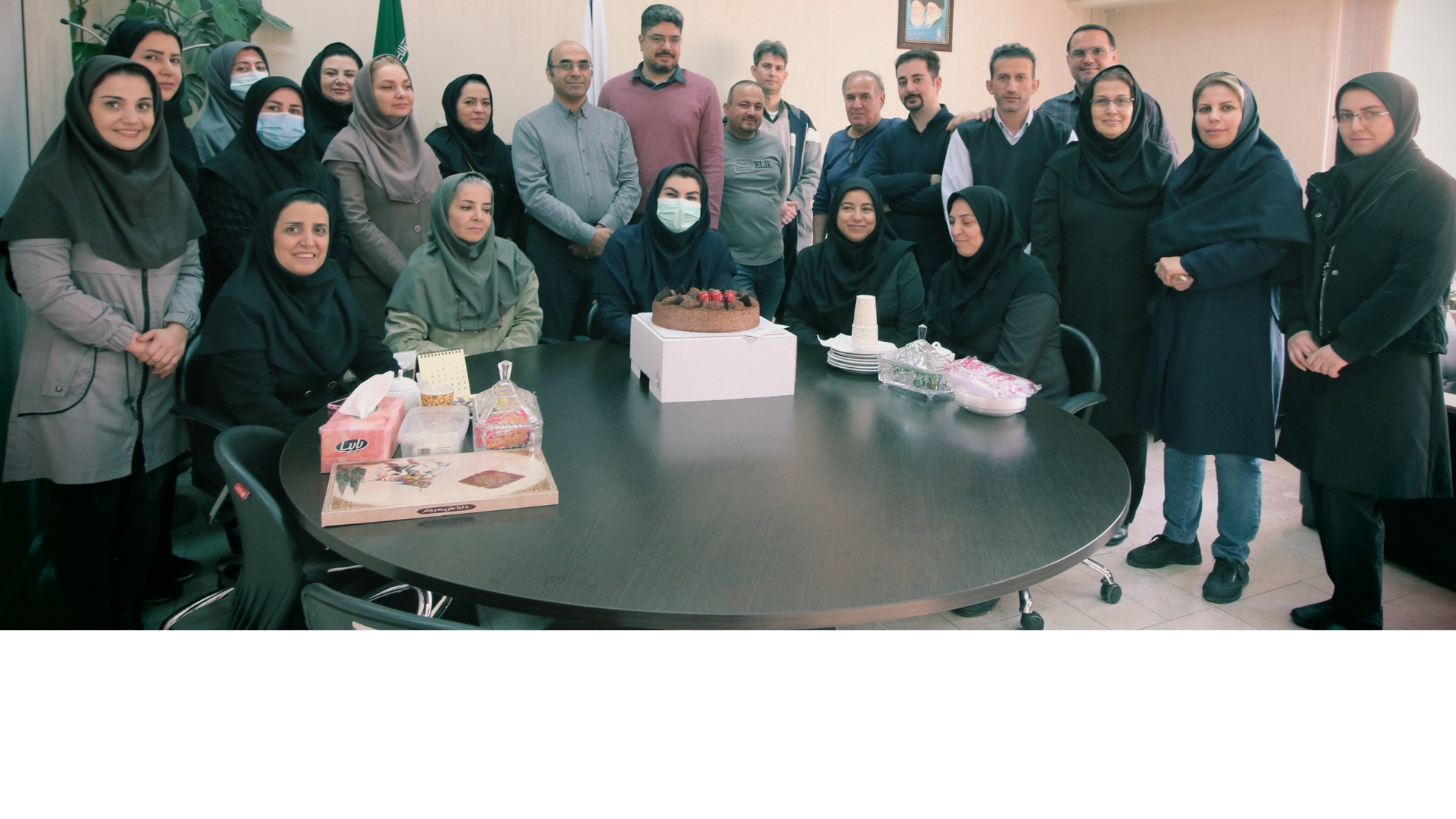 قدردانی همکاران مدیریت امور آموزشی از معاونت آموزشی دانشگاه به همراه مدیر مجموعه و تیم سامانه سیپاد