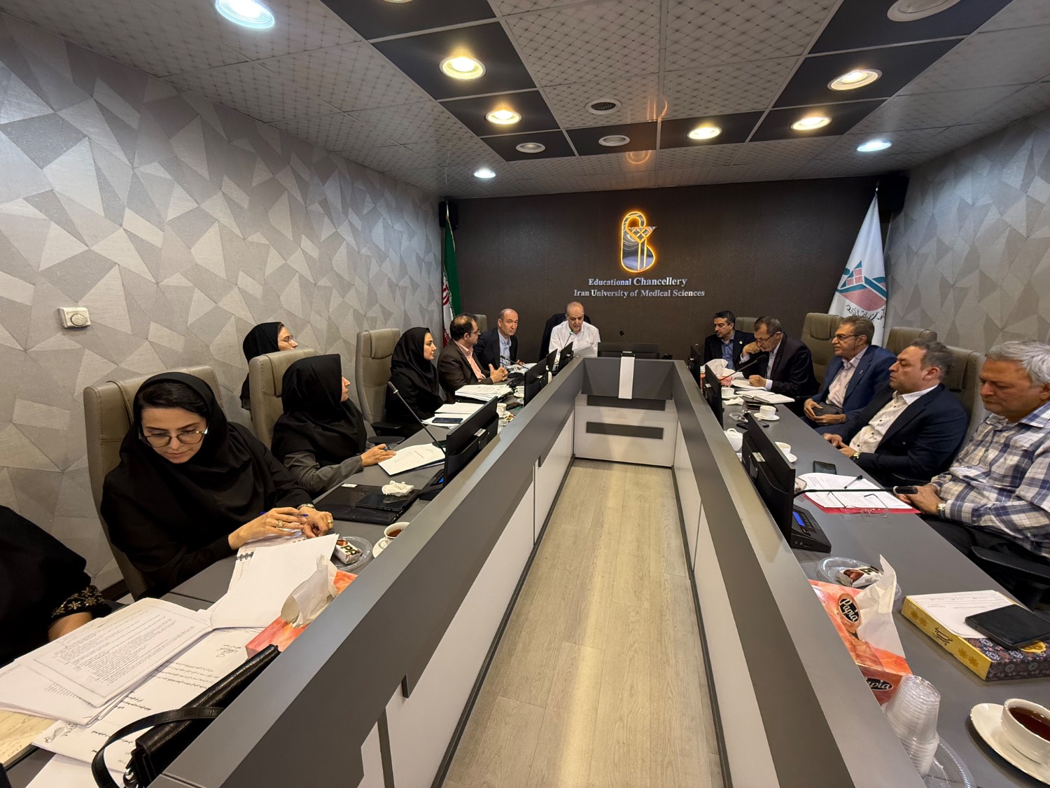 برگزاری جلسه شورای آموزش پزشکی «پاسخگو» با محوریت آیین‌نامه مراکز خدمات جامع سلامت آموزشی
